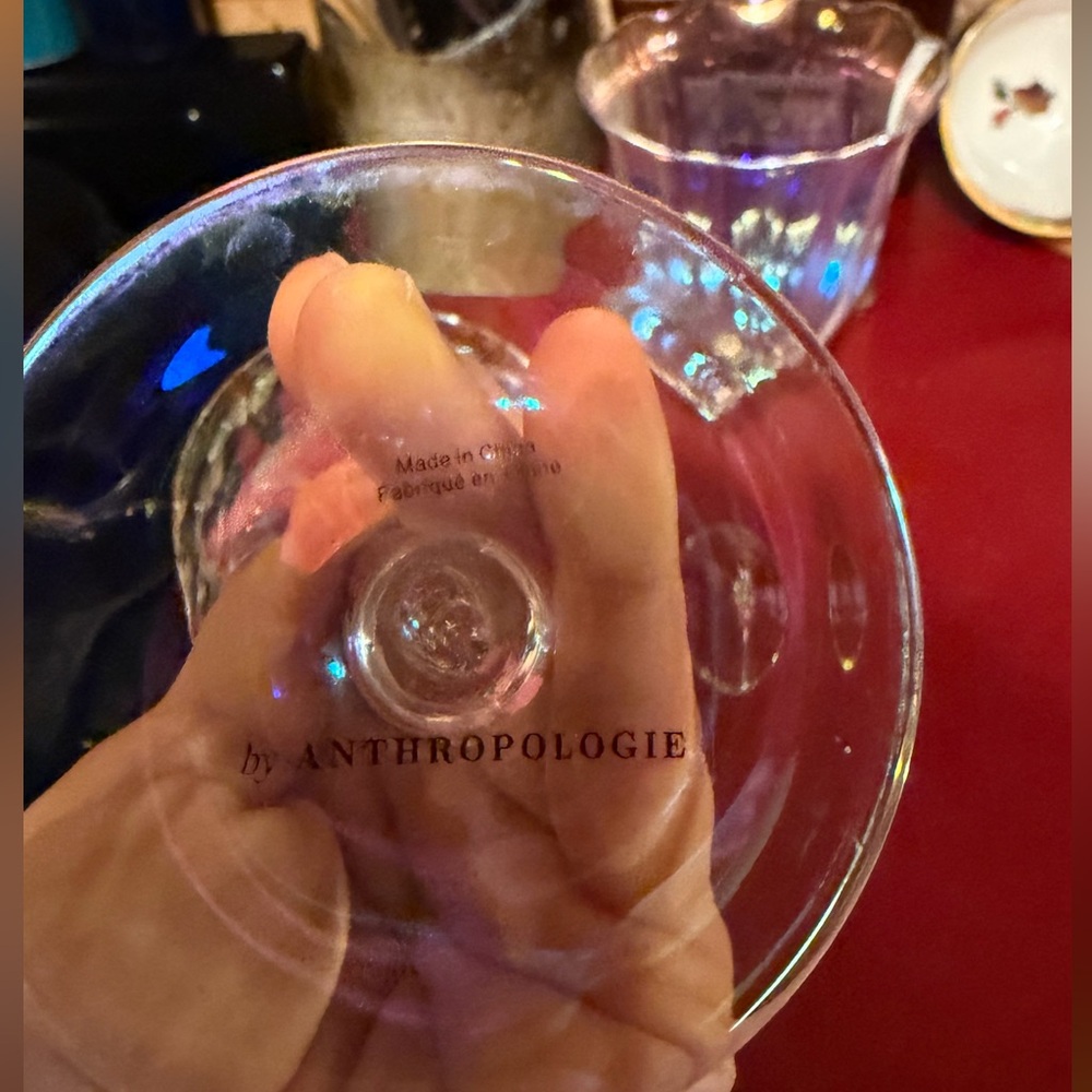 LIKE NEW ANTHROPOLOGIE set of two Fleur iridescent wine glasses! - Picture 5 of 5